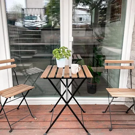 Apartment Rustikal With Garden And Free Parking *